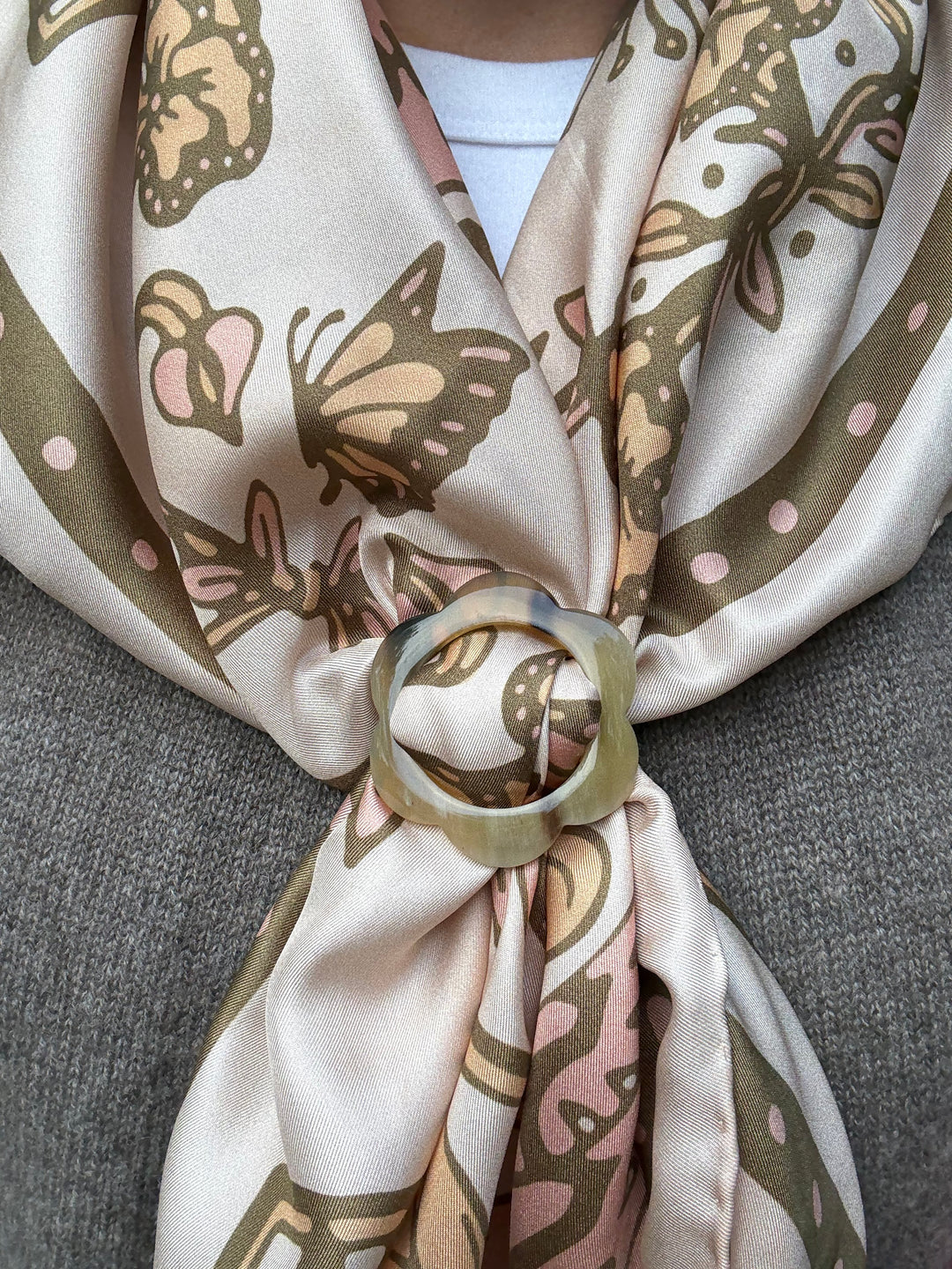*NEW* Flower Power Horn Scarf Slide