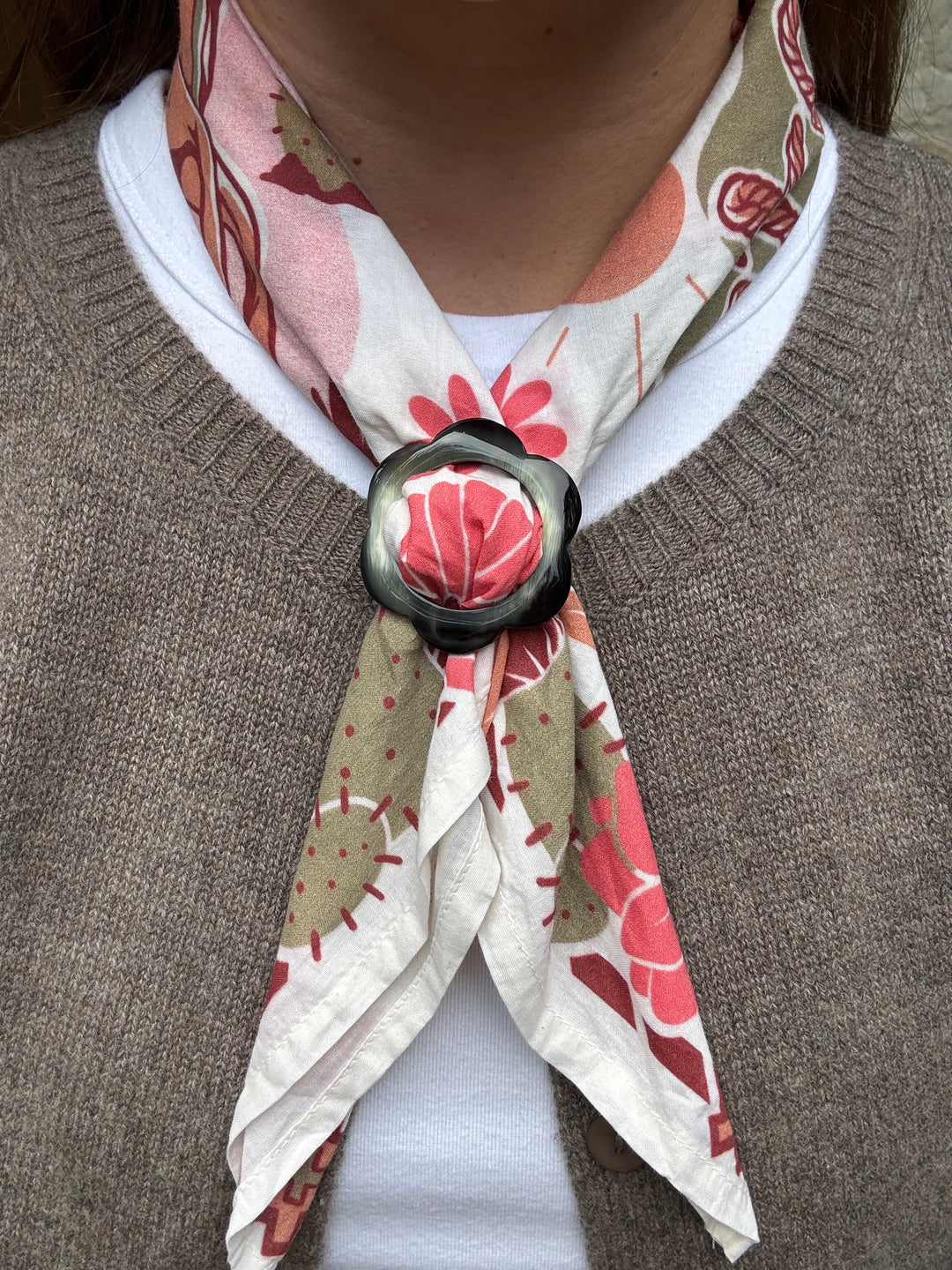 *NEW* Flower Power Horn Scarf Slide